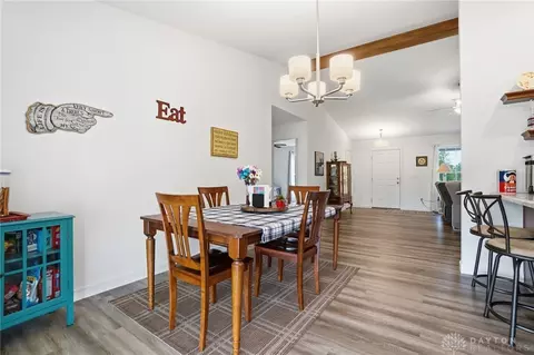Dining - 3151 Beal Rd, Franklin, OH 45005 photo 3 of 3