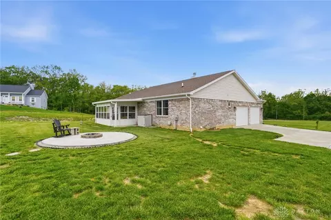 Exterior - 3151 Beal Rd, Franklin, OH 45005 photo 15 of 19