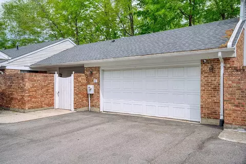 1336 Whispering Woods Dr #C, West Carrollton, OH 45449