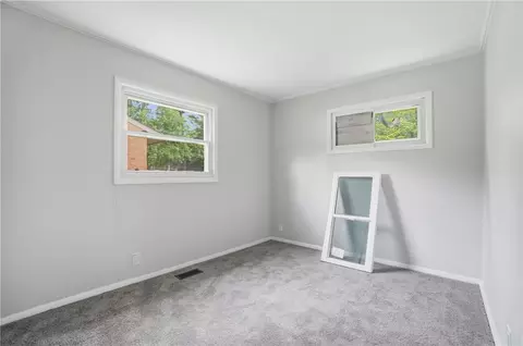 8741 Neptune Dr, Cincinnati, OH 45231 photo 17