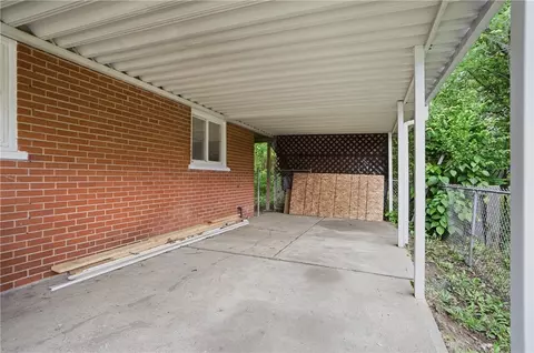 8741 Neptune Dr, Cincinnati, OH 45231 photo 27