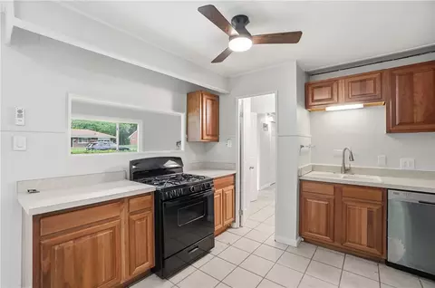 8741 Neptune Dr, Cincinnati, OH 45231 photo 9