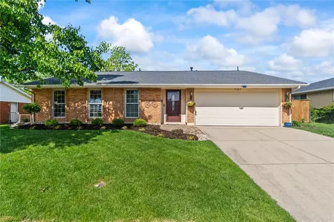7147 Chadbourne Dr, Huber Heights, OH 45424