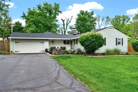 3194 Birchall Dr, Dayton, OH 45440