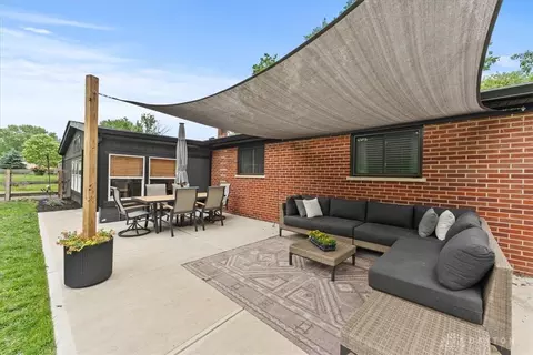Exterior - 7436 Stephen St, Maineville, OH 45039 photo 10 of 17
