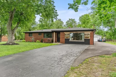 Exterior - 7436 Stephen St, Maineville, OH 45039 photo 2 of 17