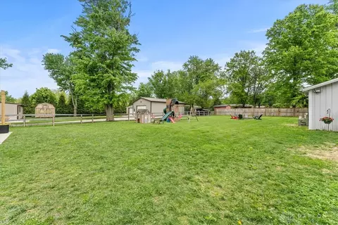 Exterior - 7436 Stephen St, Maineville, OH 45039 photo 8 of 17
