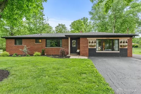 Exterior - 7436 Stephen St, Maineville, OH 45039 photo 3 of 17