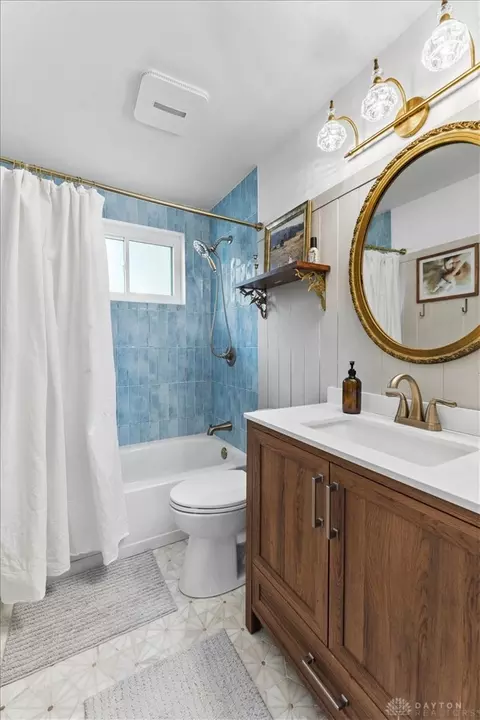 Bath - 7436 Stephen St, Maineville, OH 45039 photo 1 of 3