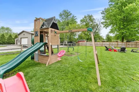 Exterior - 7436 Stephen St, Maineville, OH 45039 photo 13 of 17