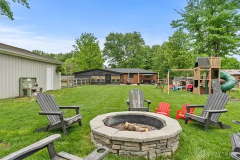 Exterior - 7436 Stephen St, Maineville, OH 45039 photo 16 of 17