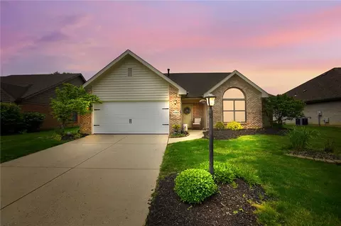 9469 Country Path Trl, Miamisburg, OH 45342