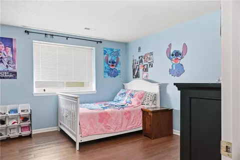 Bedroom - 6962 Wembley Cir, Centerville, OH 45459 photo 2 of 2