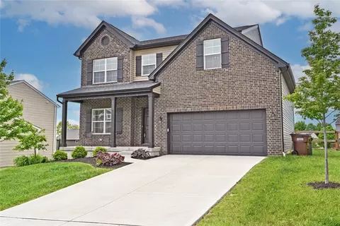 1155 Silversmith Way, Lebanon, OH 45036