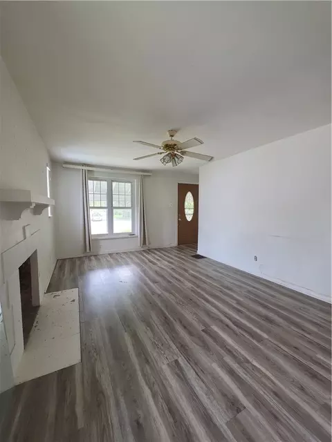 Living - 3109 Shroyer Rd, Kettering, OH 45429 photo 1 of 3