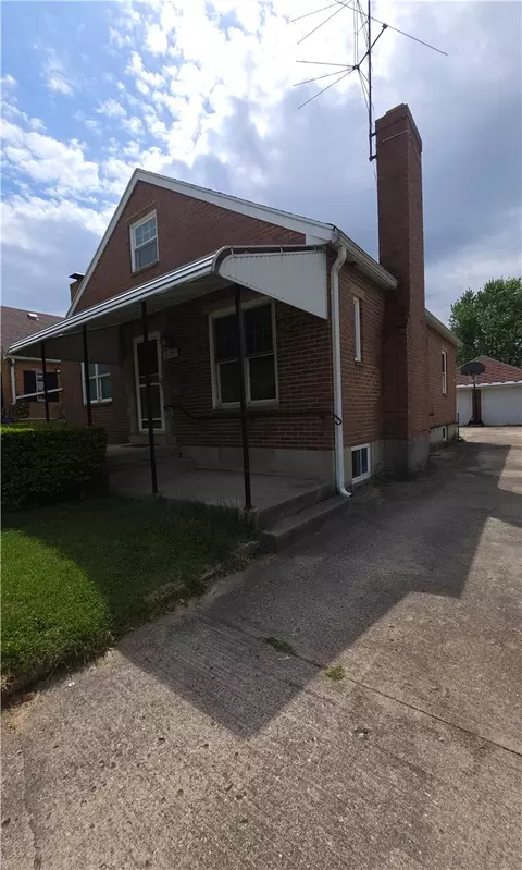 Exterior - 3109 Shroyer Rd, Kettering, OH 45429 photo 5 of 6