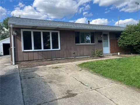 4957 Chesham Dr, Dayton, OH 45424