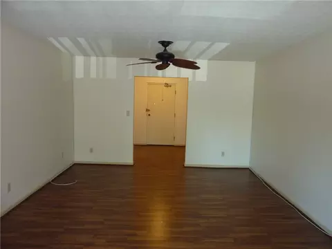 Living - 1345 Tattersall Rd #64, Centerville, OH 45459 photo 2 of 2