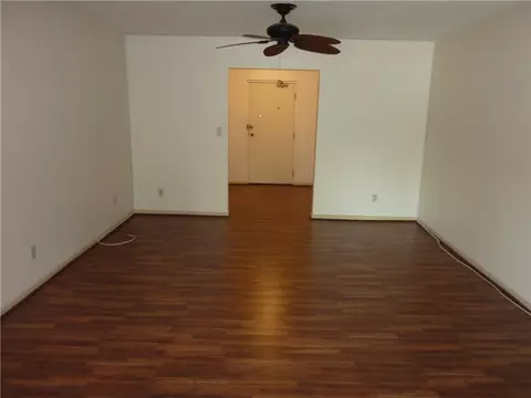 Living - 1345 Tattersall Rd #64, Centerville, OH 45459 photo 1 of 4