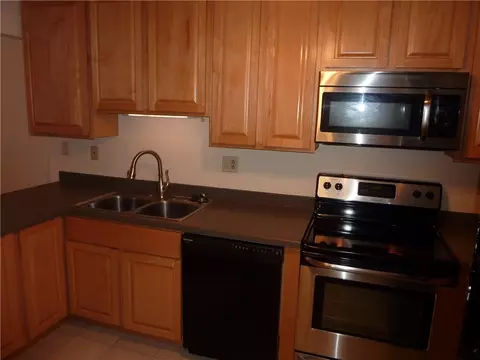 Kitchen - 1345 Tattersall Rd #64, Centerville, OH 45459 photo 1 of 2