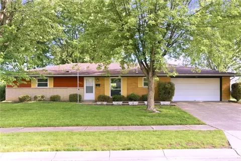 4301 Skylark Dr, Englewood, OH 45322