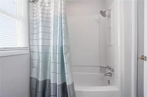 Bath - 101 Pattison Ave, Morrow, OH 45152 photo 2 of 2