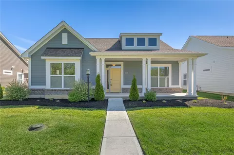 5039 Pepperwell Cir, Sugarcreek Township, OH 45440