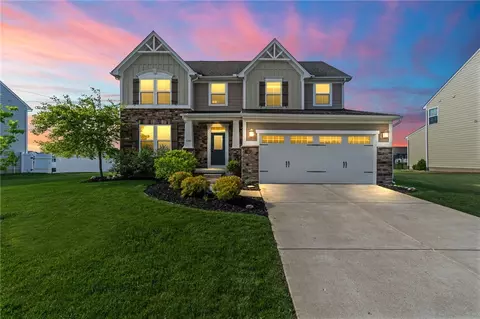 Exterior - 1148 Red Maple Dr, Troy, OH 45373 photo 5 of 16