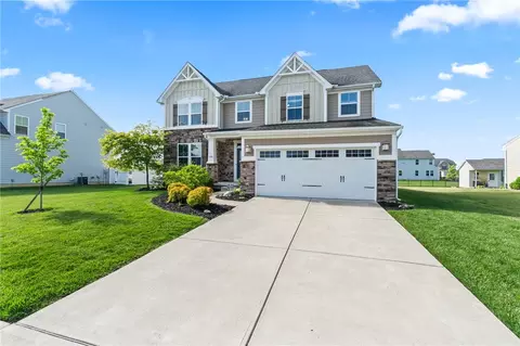 Exterior - 1148 Red Maple Dr, Troy, OH 45373 photo 1 of 16