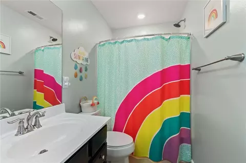 Bath - 1148 Red Maple Dr, Troy, OH 45373 photo 6 of 9