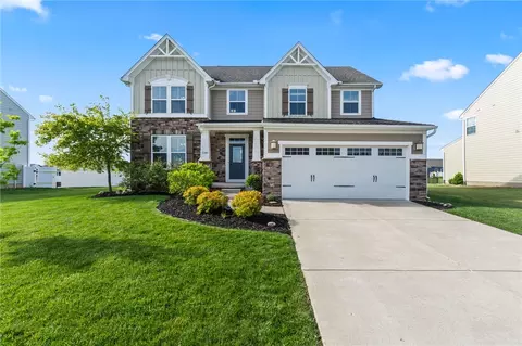 Exterior - 1148 Red Maple Dr, Troy, OH 45373 photo 4 of 16