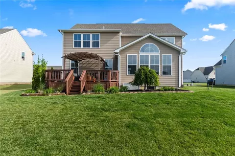 Exterior - 1148 Red Maple Dr, Troy, OH 45373 photo 16 of 16