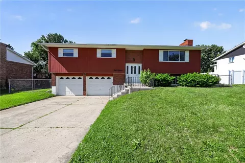 811 Victoria Dr, Franklin, OH 45005