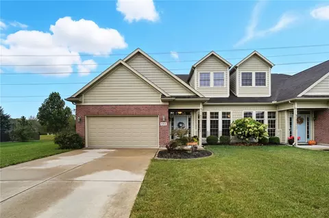 582 Storm Ct, Tipp City, OH 45371