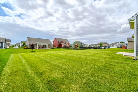 1136 Red Maple Dr, Troy, OH 45373 photo 35