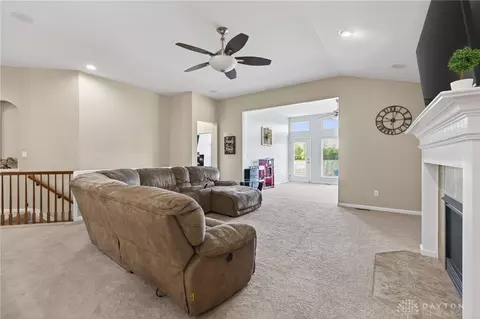 Living - 165 Bailey Ln, Springboro, OH 45066 photo 1 of 2