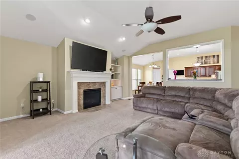 Living - 165 Bailey Ln, Springboro, OH 45066 photo 2 of 2