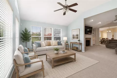 Living - 165 Bailey Ln, Springboro, OH 45066 photo 3 of 3