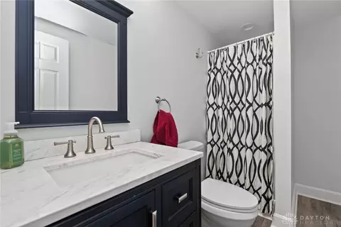 Bath - 165 Bailey Ln, Springboro, OH 45066 photo 3 of 3