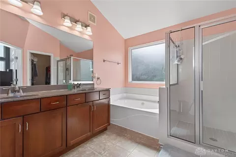 Bath - 165 Bailey Ln, Springboro, OH 45066 photo 1 of 3