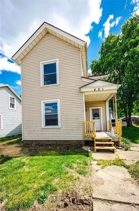 421 E State St, Trenton, OH 45067