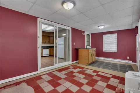 Entry Way - 427 Knickerbocker Ave, Springfield, OH 45506 photo 1 of 2