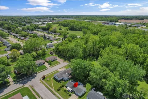 View/Area - 427 Knickerbocker Ave, Springfield, OH 45506 photo 3 of 12