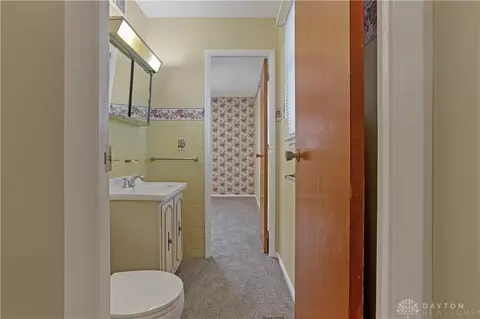Bath - 427 Knickerbocker Ave, Springfield, OH 45506 photo 5 of 6