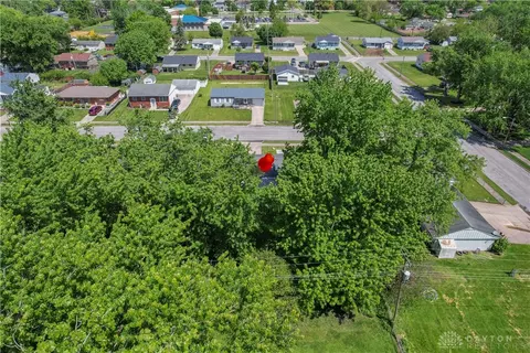 View/Area - 427 Knickerbocker Ave, Springfield, OH 45506 photo 9 of 12