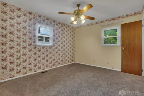 Bedroom - 427 Knickerbocker Ave, Springfield, OH 45506 photo 6 of 6