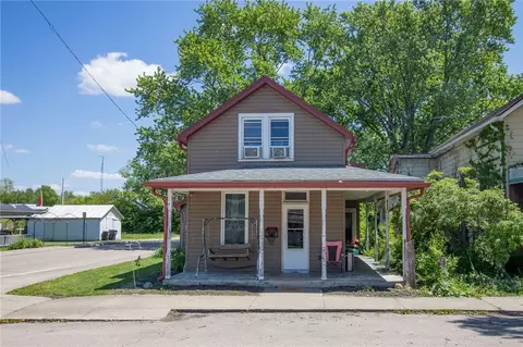 98 N 2nd St, Camden, OH 45311