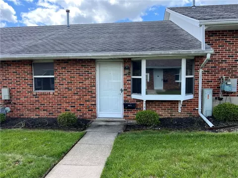 4512 E Ridgewood Rd, Springfield, OH 45503