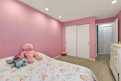Bedroom - 4333 Appleton Pl, Kettering, OH 45440 photo 7 of 7