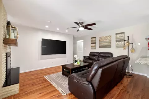 Living - 4333 Appleton Pl, Kettering, OH 45440 photo 6 of 7
